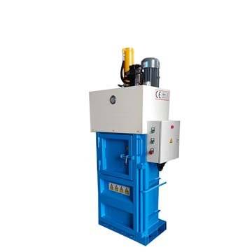BALING MACHINES